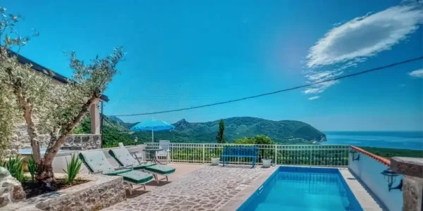 Villa Buljarica – Der Pool