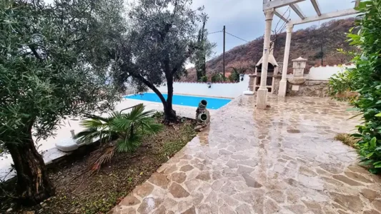 Villa Buljarica – Terrasse und Pool